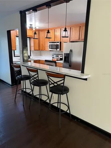 $2,500 | 15204 Monet Drive, Tampa, FL 33613