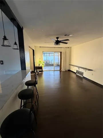 $2,500 | 15204 Monet Drive, Tampa, FL 33613