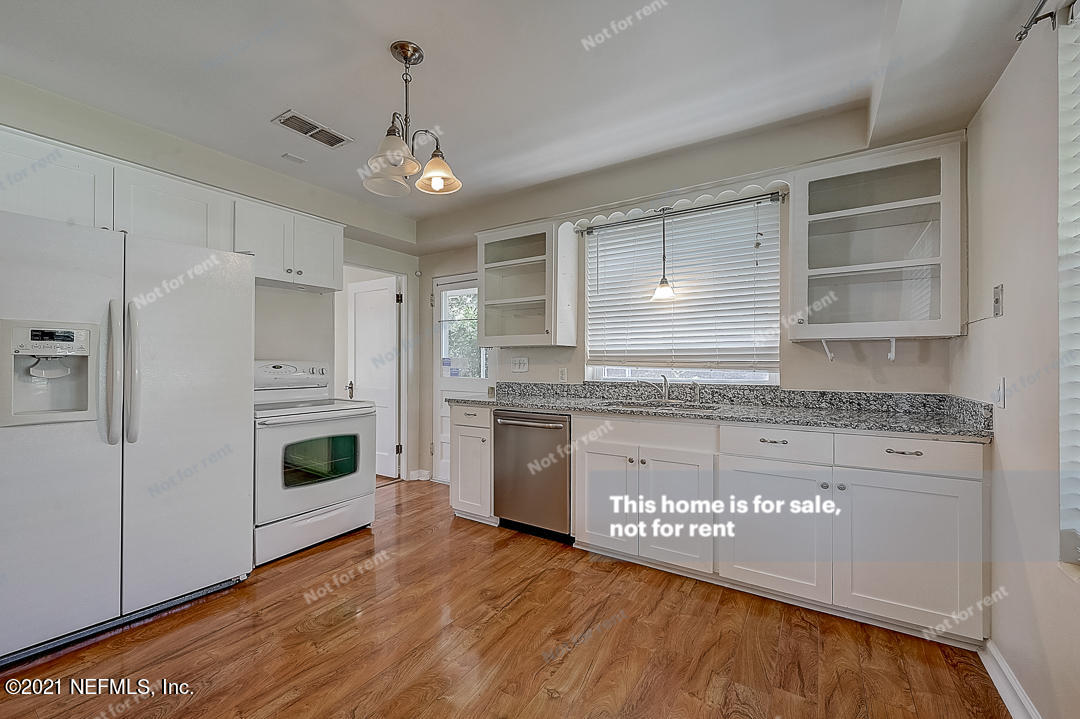 4101 Spring Park Road Jacksonville, FL 32207 - Photo 4 of 37 listing_1