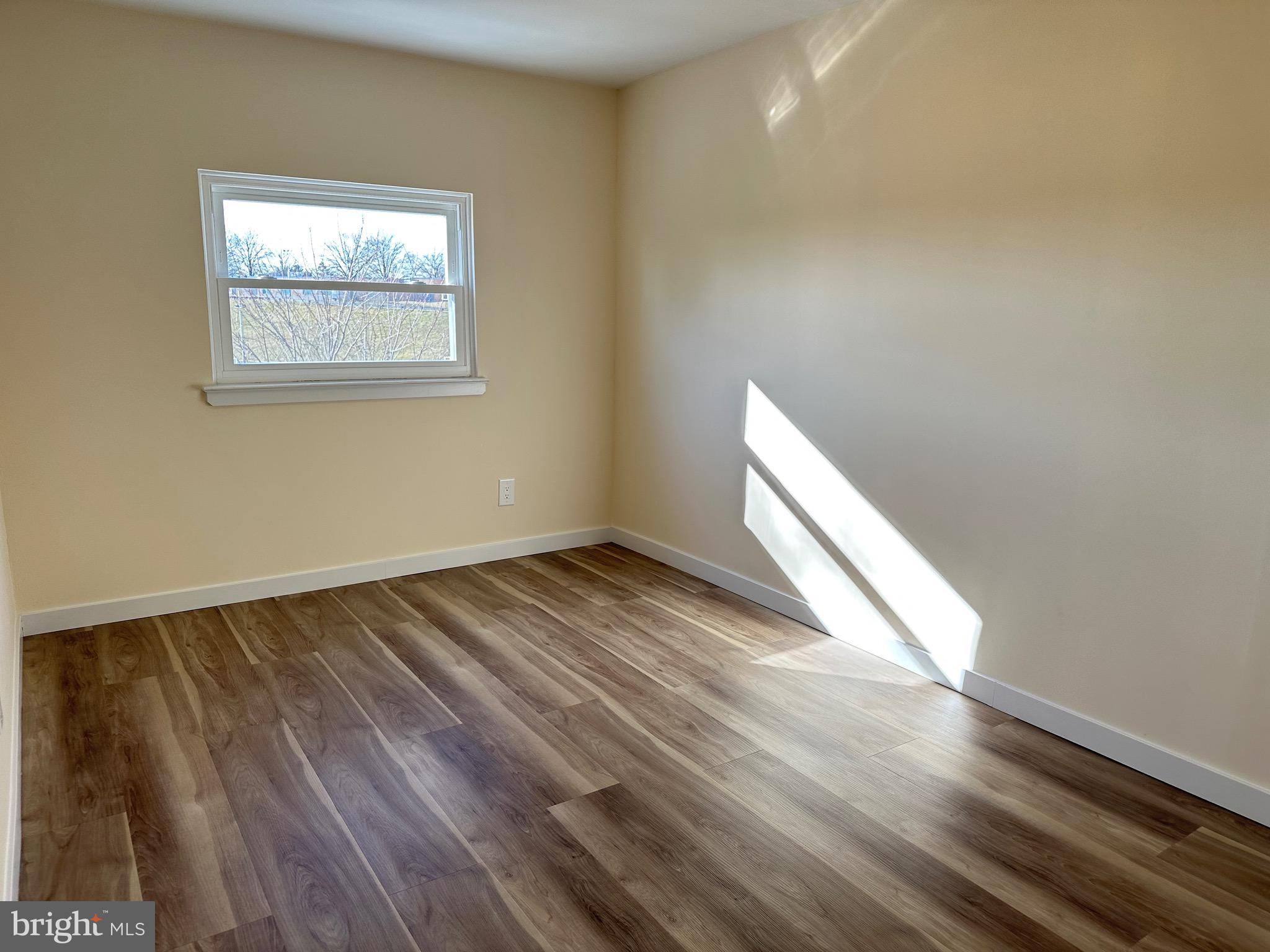 4158 Fairdale Road Philadelphia, PA 19154 - Photo 17 of 27 Gallery Image 17