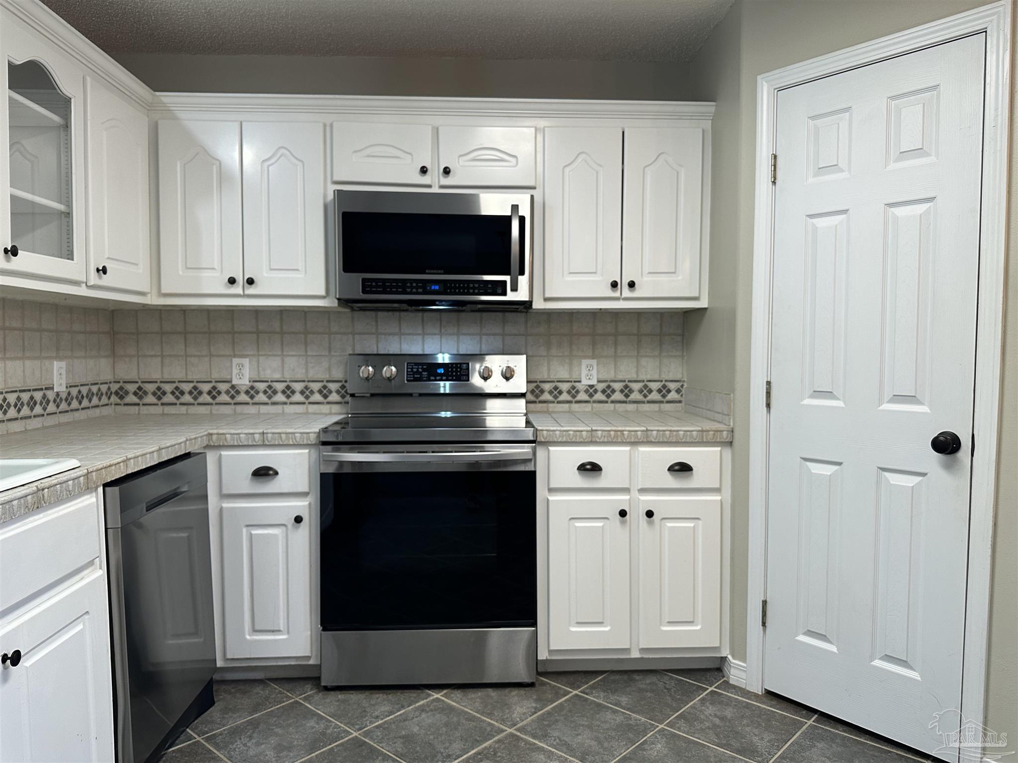 4500 Cedar Springs Road Holt, FL 32564 - Photo 8 of 48 Gallery Image 8
