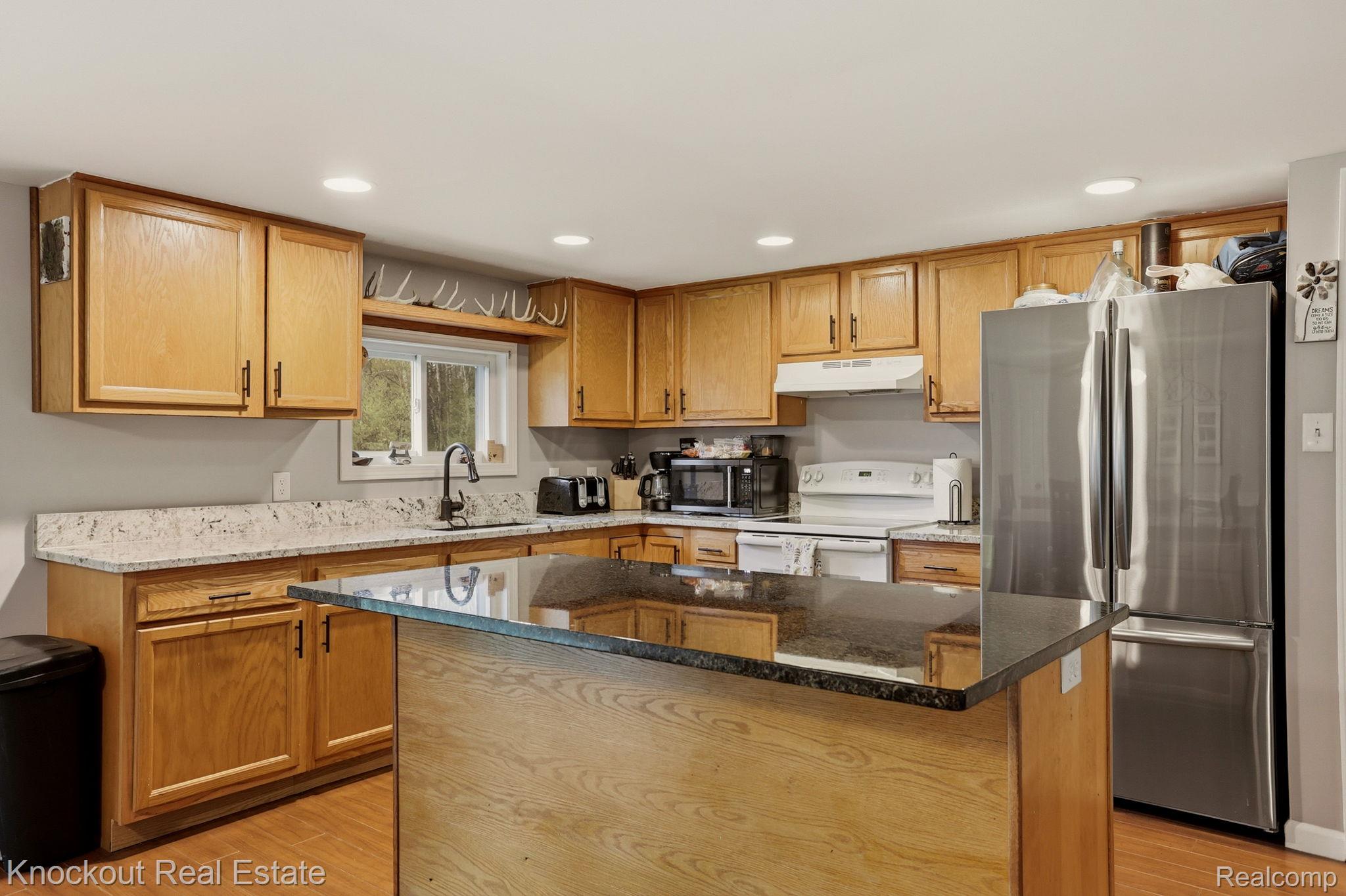 7261 Hess Road Millington, MI 48746 - Photo 12 of 45 12-web-or-mls-7261 Hess Rd Millington -12.jpg