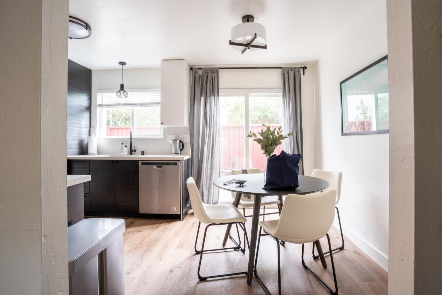 128 East Reed Street San Jose, CA 95112 - Photo 8 of 25