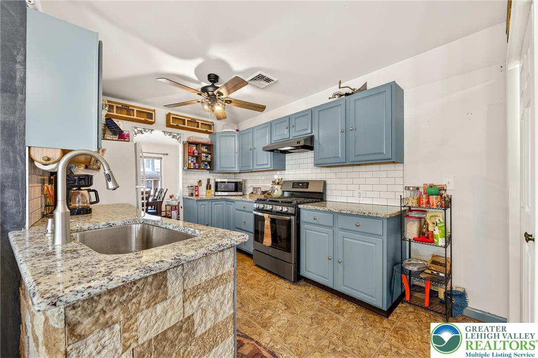 124 Garibaldi Avenue Roseto, PA 18013 - Photo 12 of 48