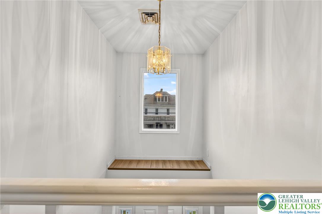 124 Garibaldi Avenue Roseto, PA 18013 - Photo 32 of 48