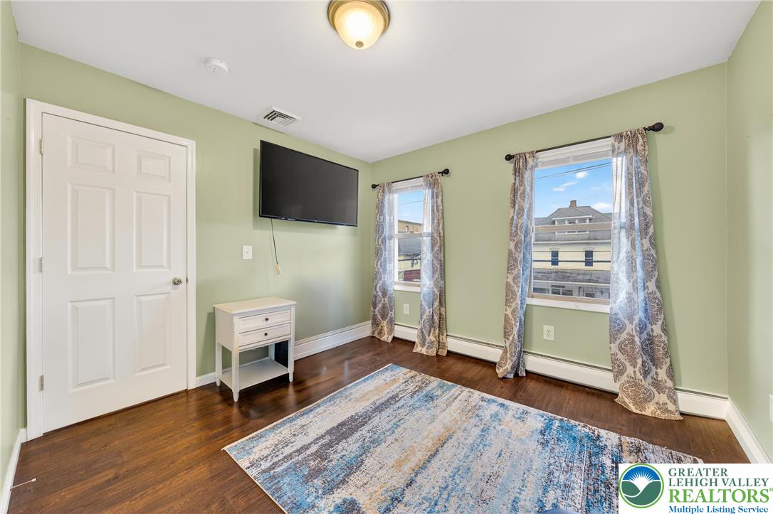 124 Garibaldi Avenue Roseto, PA 18013 - Photo 37 of 48