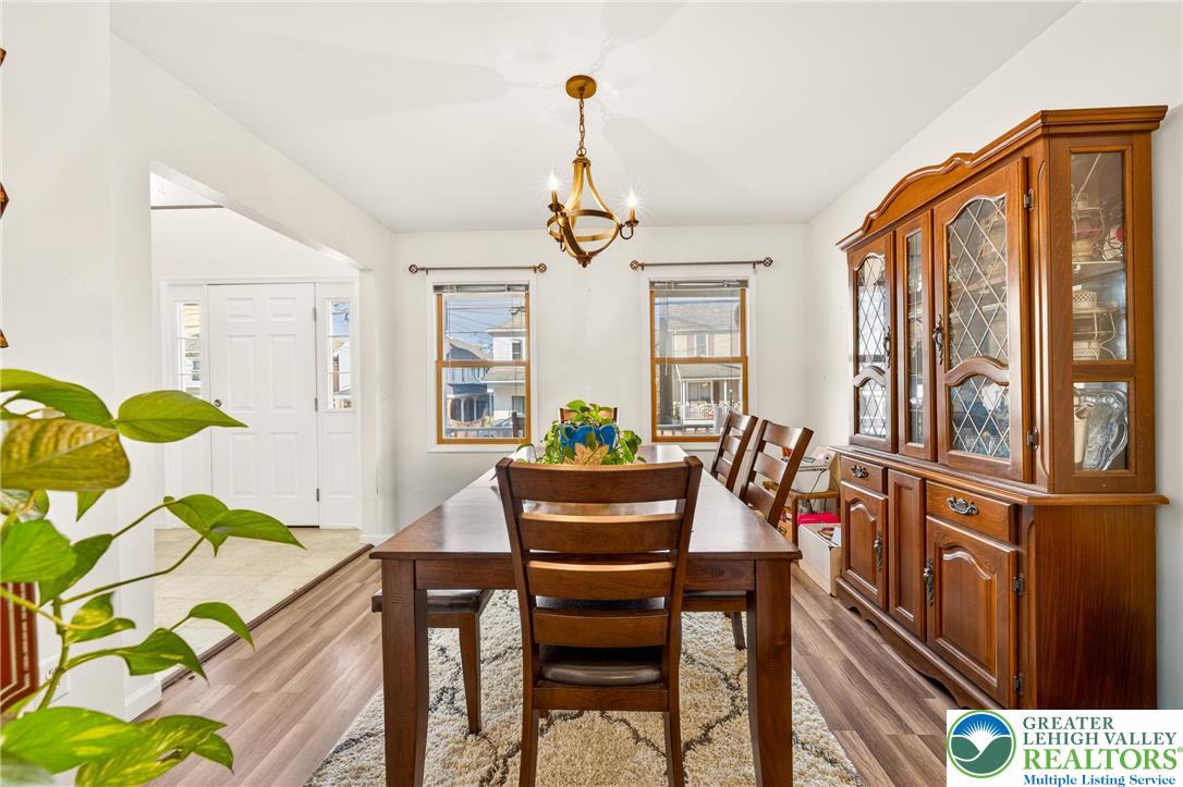 124 Garibaldi Avenue Roseto, PA 18013 - Photo 8 of 48