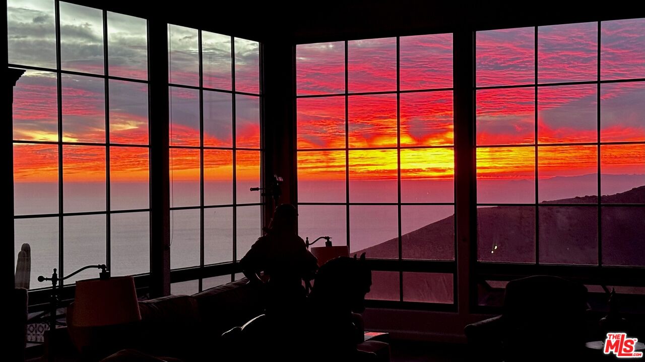 9785 Deer Creek Road Malibu, CA 90265 - Photo 12 of 75