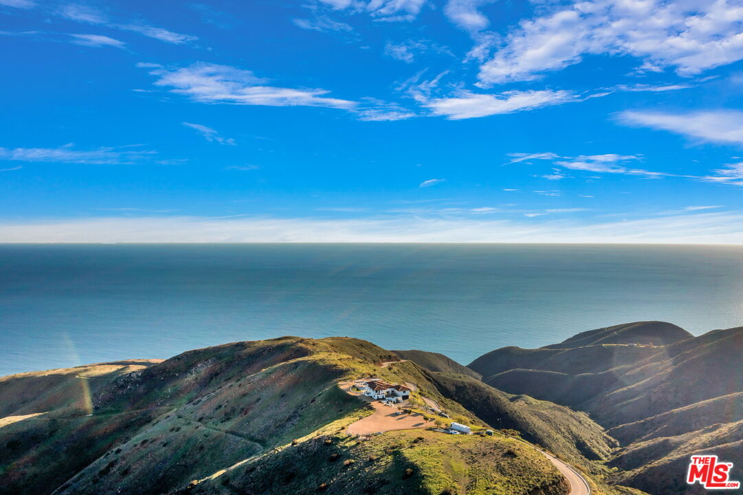 9785 Deer Creek Road Malibu, CA 90265 - Photo 2 of 75