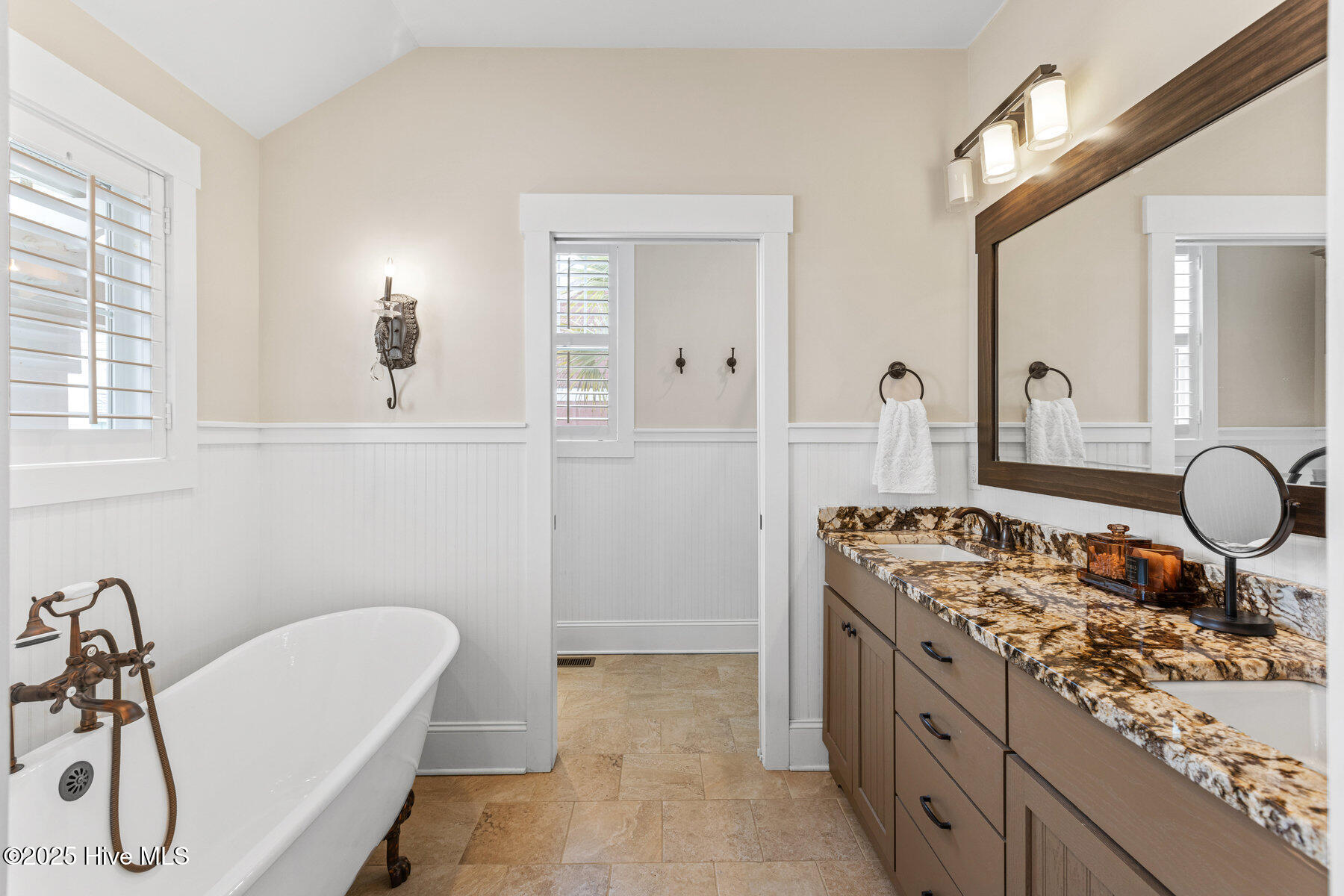 6425 Timber Hitch Drive Southwest Ocean Isle Beach, NC 28469 - Photo 25 of 50 027_6425_timber_hitch_drive-28_907