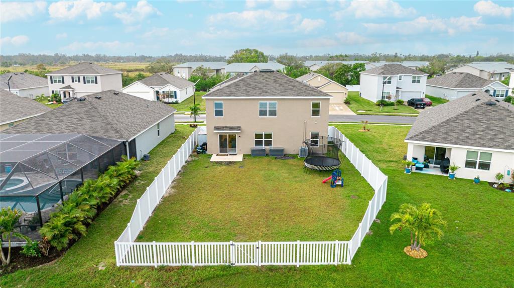 2118 Grand Flora Trail Bradenton, FL 34208 - Photo 11 of 67