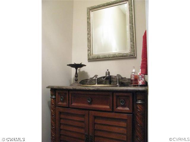 4815 Cottage Road Blackstone, VA 23824 - Photo 7 of 12 Other - guest 1/2 bath