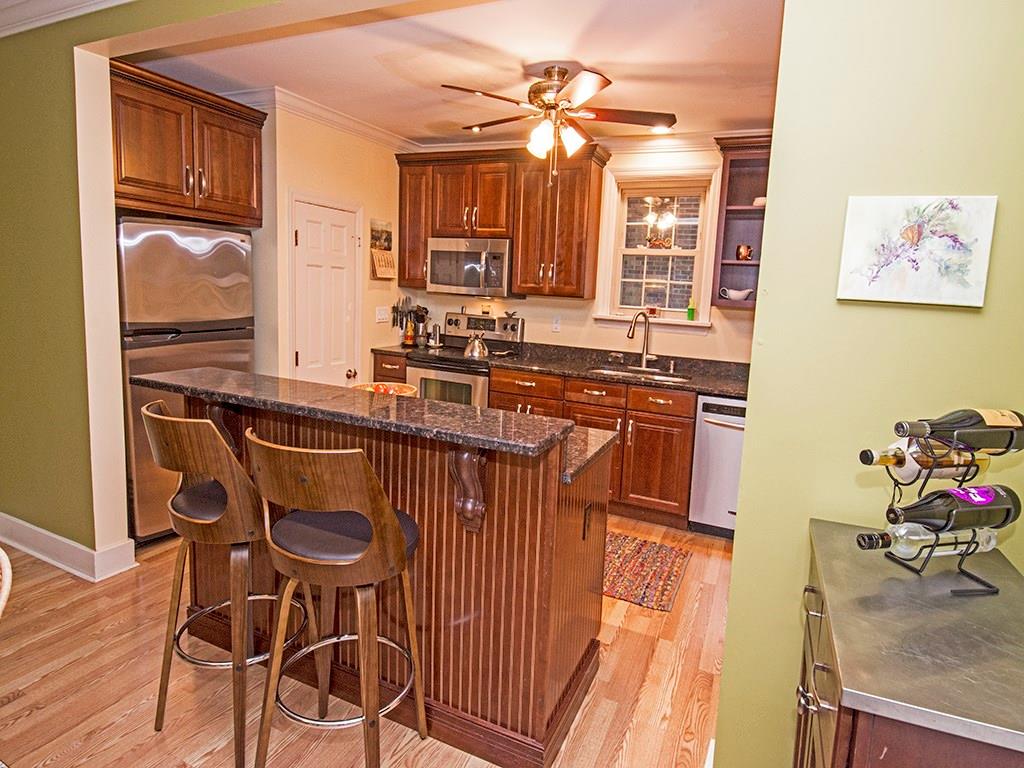 443 Beverly Road Pittsburgh, PA 15216 - Photo 7 of 22 Gallery Image 7