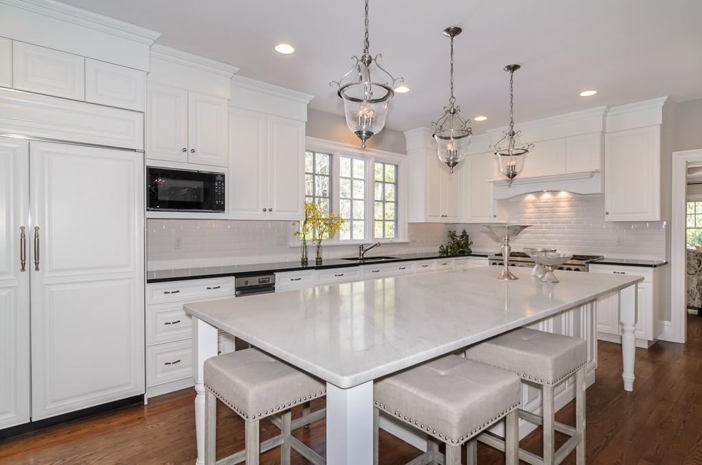 112 Lincoln Road Wayland, MA 01778 - Photo 5 of 28 Gallery Image 5