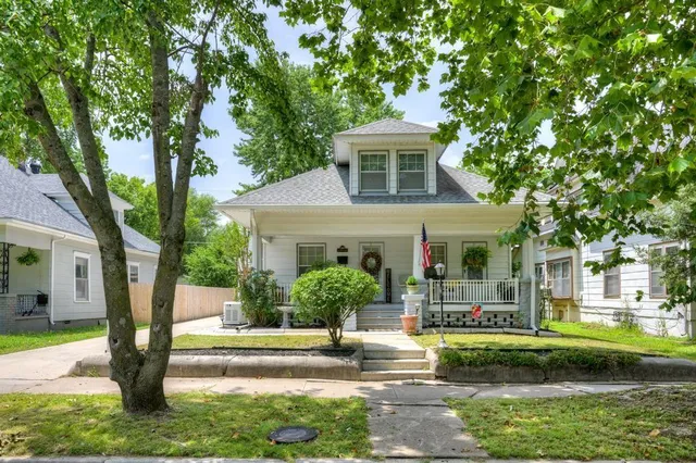 $249,990 | 1906 Bird Avenue, Joplin, MO 64804