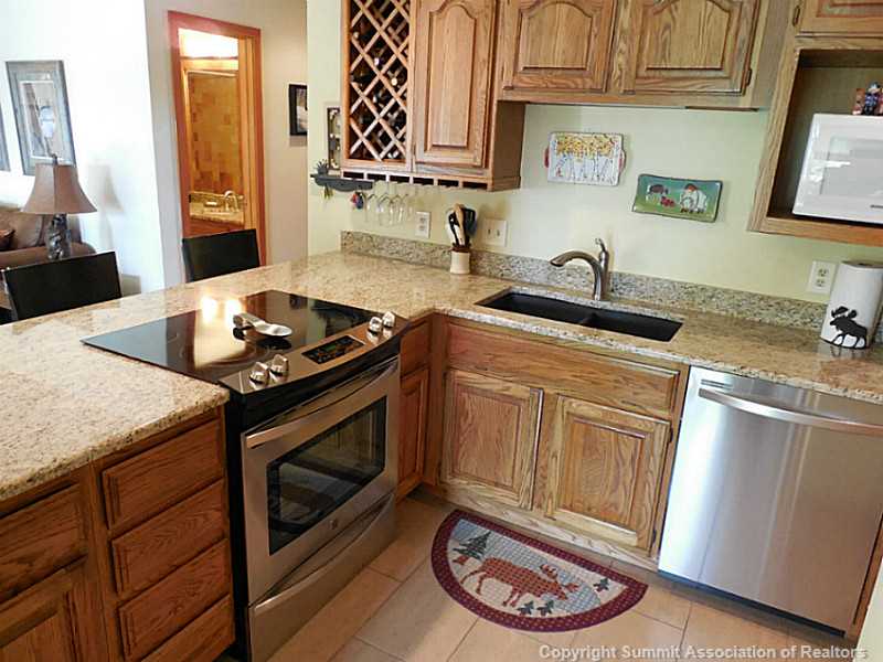 91300 Ryan Gulch Road, Unit 307 Silverthorne, CO 80498 - Photo 2 of 25 Kitchen.