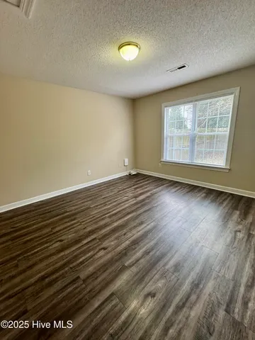 $1,400 | 1400 Joel Drive, Unit B, Greenville, NC 27834