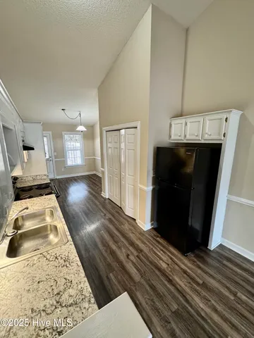 $1,400 | 1400 Joel Drive, Unit B, Greenville, NC 27834