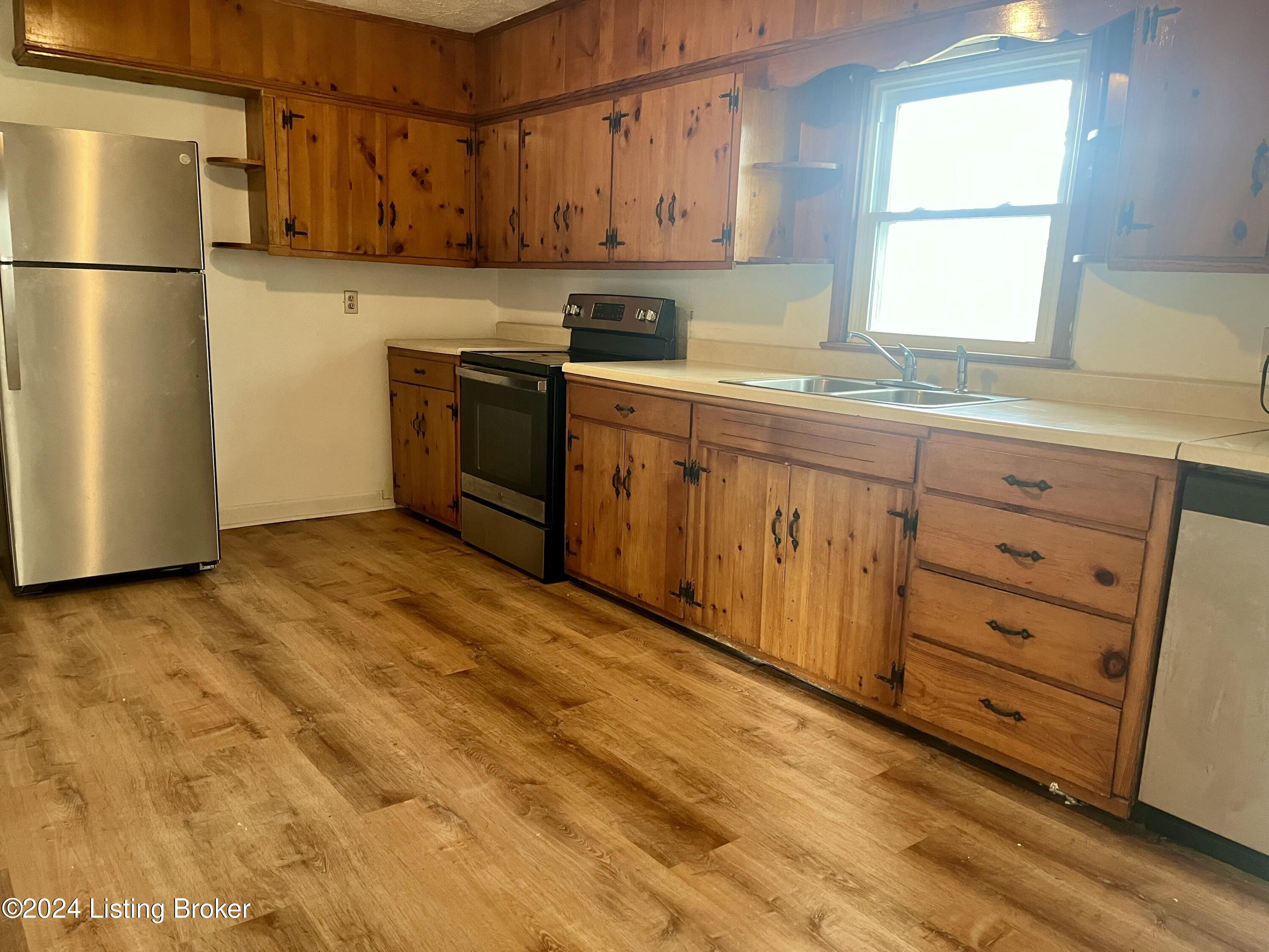 4252 Berrytown Road Rineyville, KY 40162 - Photo 5 of 9 F95E627D-ACED-46FE-B47E-FE9486A8BA22_1_2
