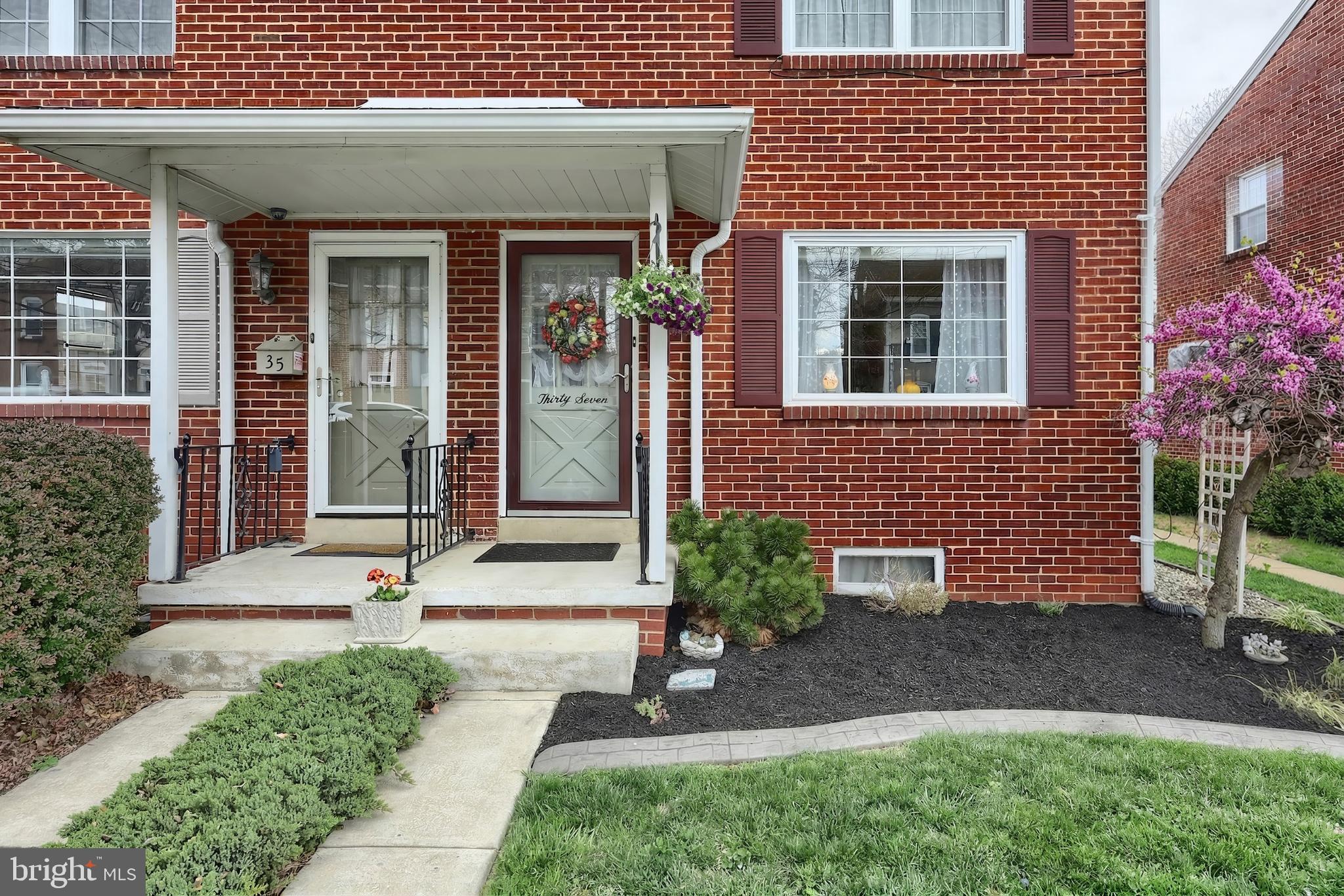 37 South 8th Street Columbia, PA 17512 - Photo 3 of 44