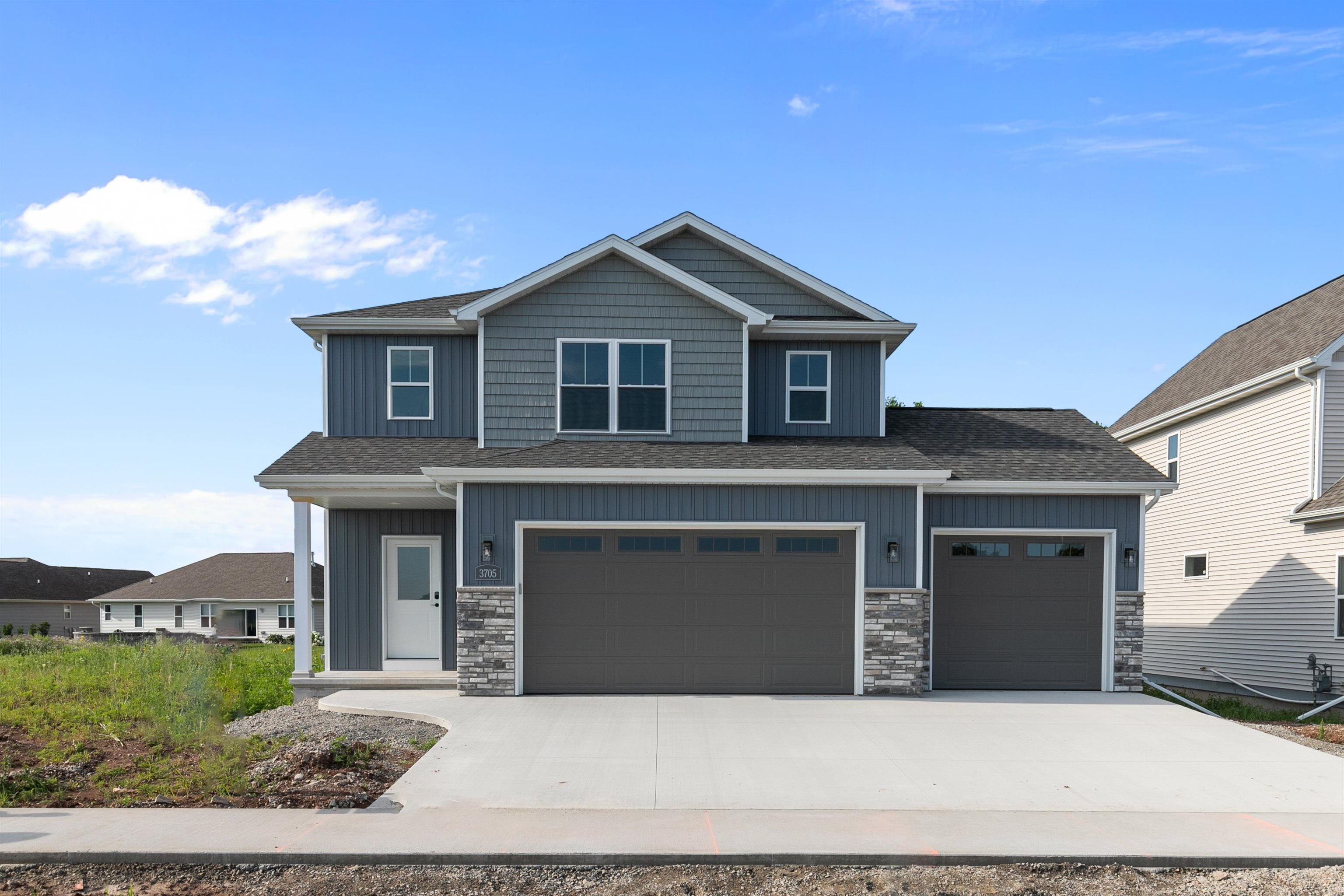 3705 East Gladiolus Pl  