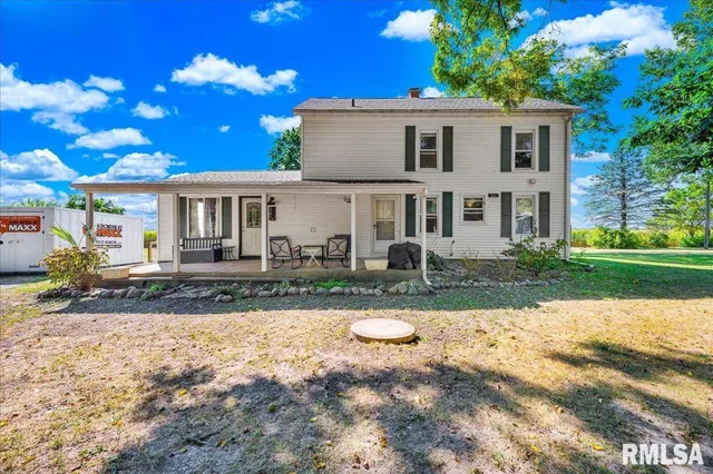 $226,000 | 1701 East Oakhurst Lane, Chillicothe, IL 61523