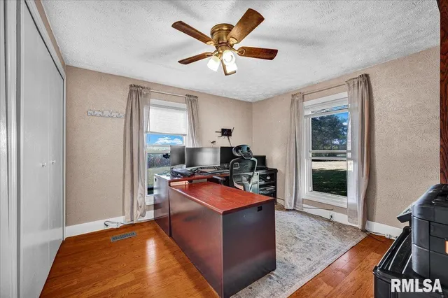 $226,000 | 1701 East Oakhurst Lane, Chillicothe, IL 61523