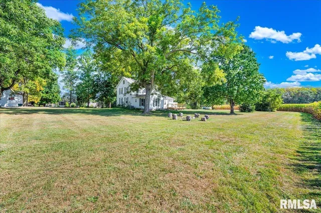 $226,000 | 1701 East Oakhurst Lane, Chillicothe, IL 61523