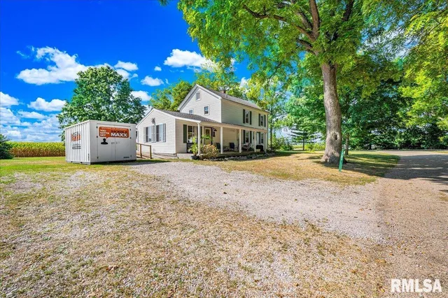 $226,000 | 1701 East Oakhurst Lane, Chillicothe, IL 61523