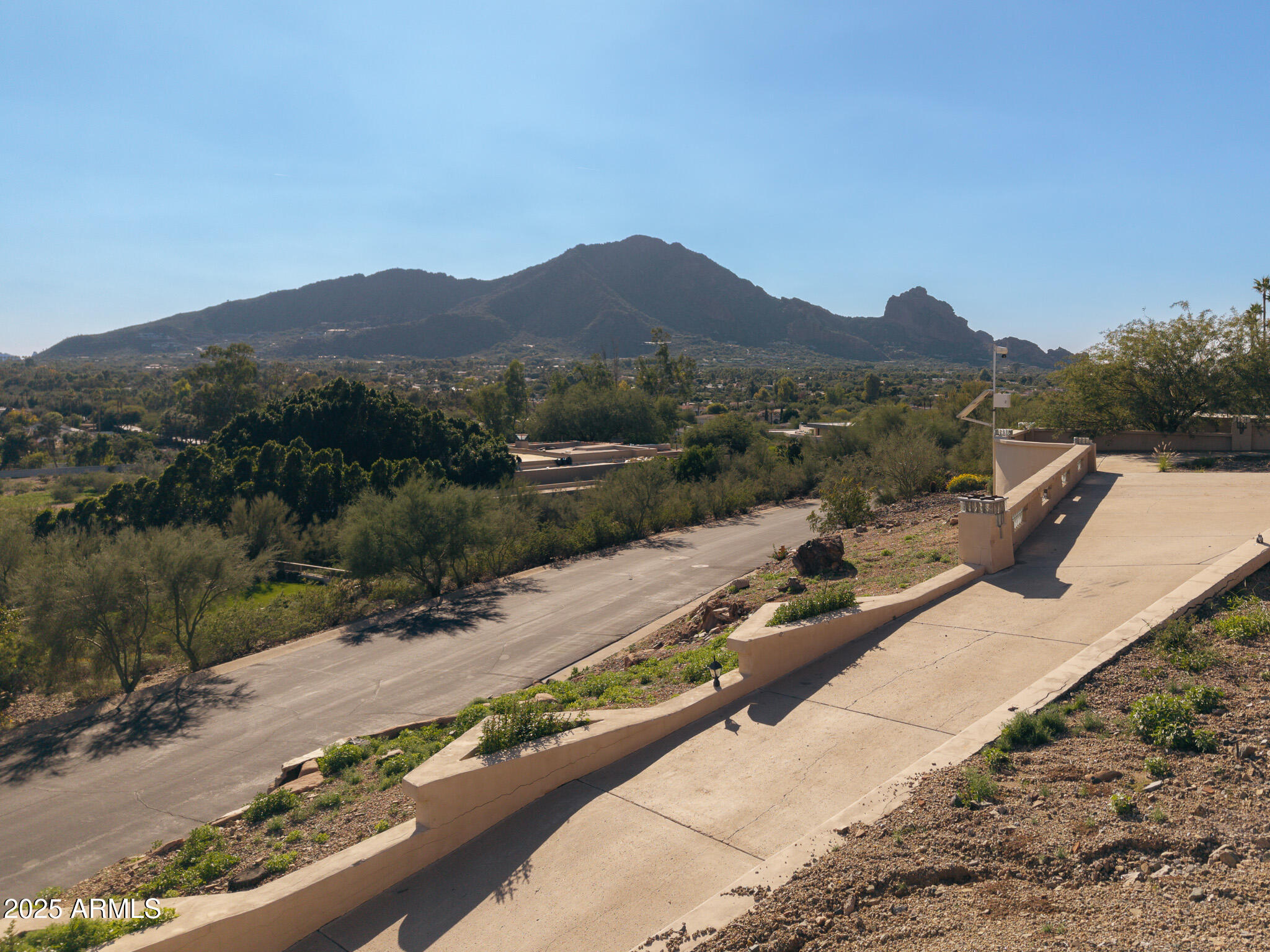6418 East Joshua Tree Lane, Unit 2 Paradise Valley, AZ 85253 - Photo 5 of 8 a view of a back yard
