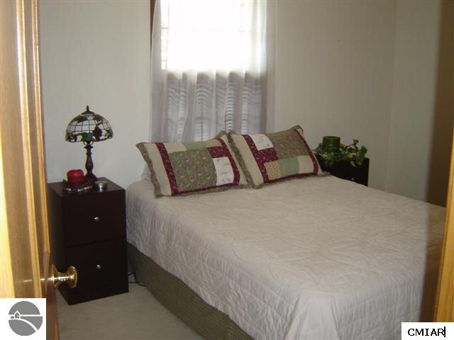 1520 South Bamber Road Mount Pleasant, MI 48858 - Photo 8 of 9 1772722-7.JPG