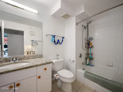 $399,900 | 800 Elgin Road, Unit 1220, Evanston, IL 60201
