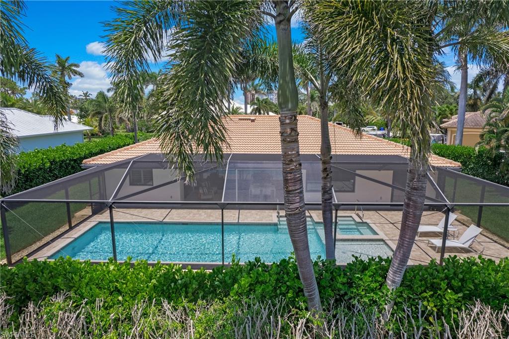 531 Turtle Hatch Lane Naples, FL 34103 - Photo 3 of 42 Gallery Image 3