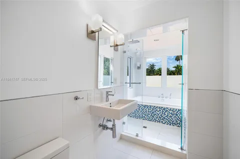 $3,120,000 | 671 Northeast 57th Street, Miami, FL 33137