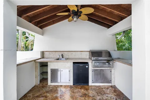 $2,999,000 | 671 Northeast 57th Street, Miami, FL 33137