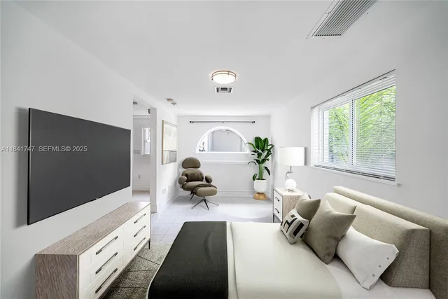 $2,999,000 | 671 Northeast 57th Street, Miami, FL 33137