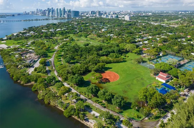 $2,999,000 | 671 Northeast 57th Street, Miami, FL 33137