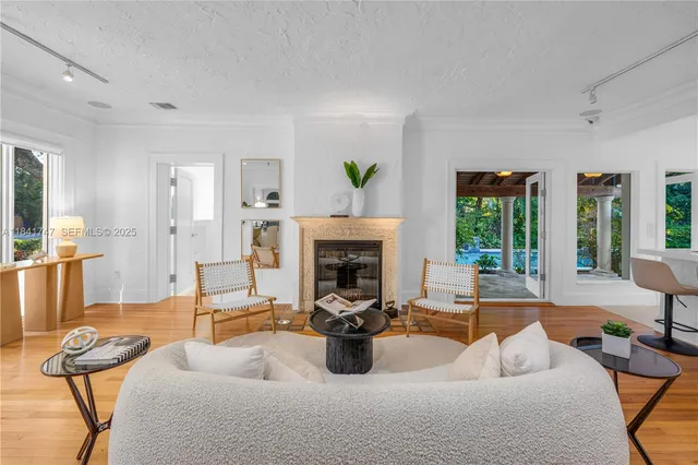 $2,999,000 | 671 Northeast 57th Street, Miami, FL 33137