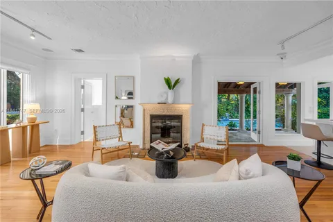 $2,999,000 | 671 Northeast 57th Street, Miami, FL 33137