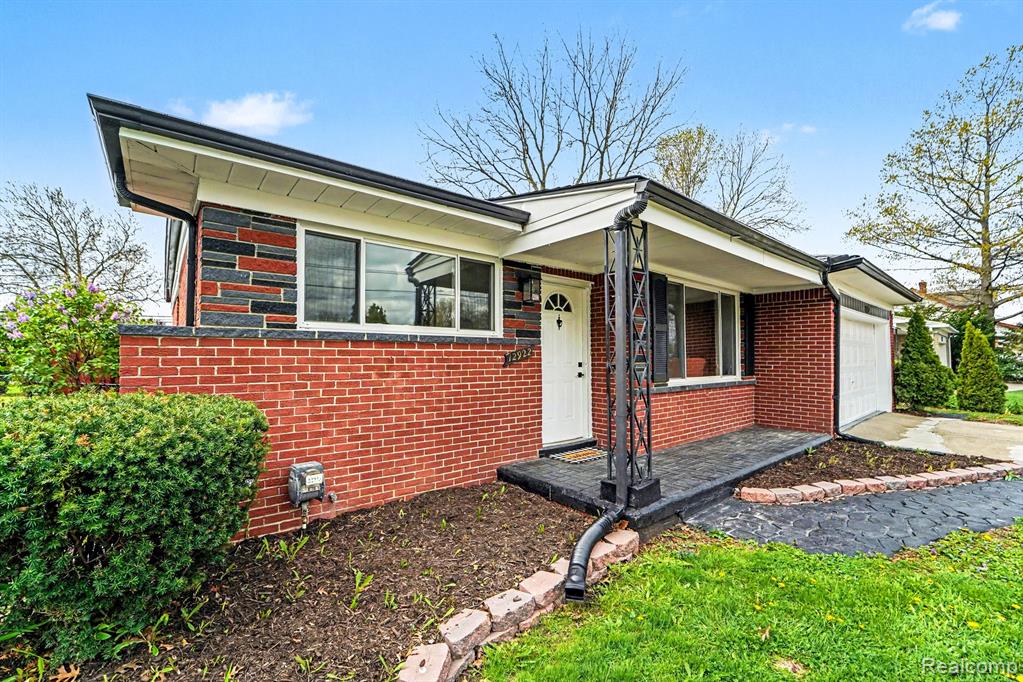 12922 East 13 Mile Road Warren, MI 48088 - Photo 15 of 16