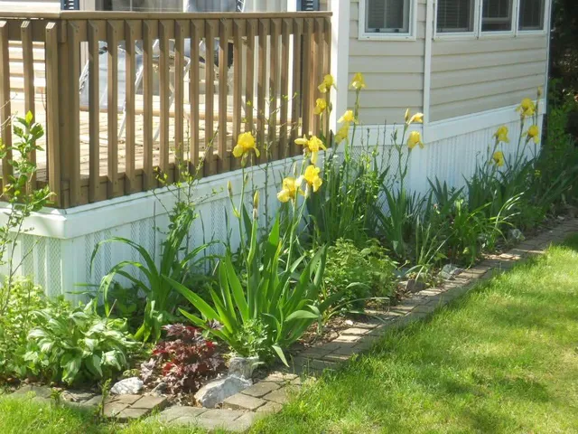 $160,000 | 6473 Blue Star Highway, Unit 12, Saugatuck, MI 49453