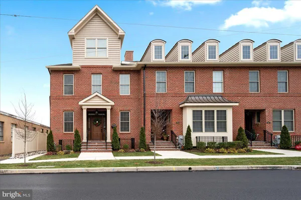 $4,650 | 262 West Ashland Street, Doylestown, PA 18901