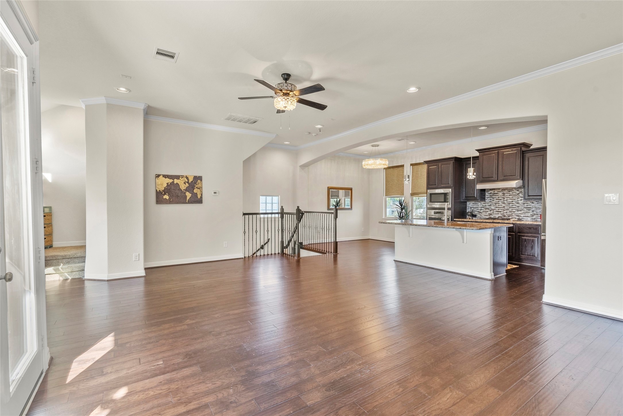 10218 Spring Shadows Park Circle Houston, TX 77080 - Photo 14 of 46