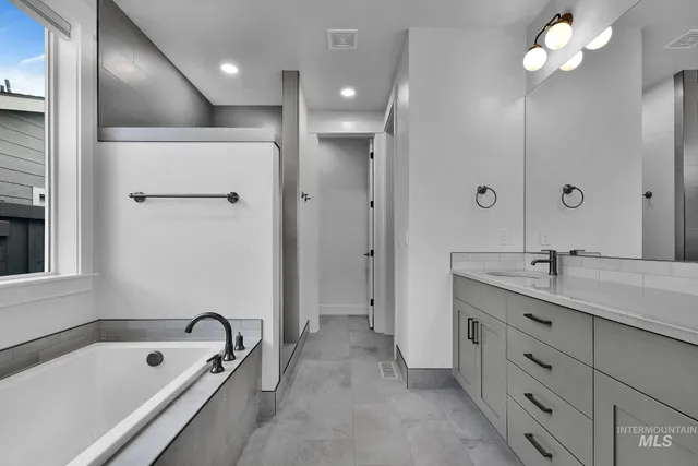 $524,900 | 10426 Loneleaf Drive, Nampa, ID 83687