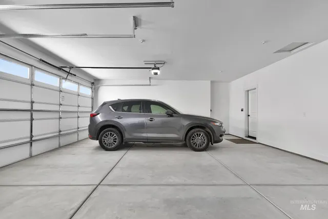 $524,900 | 10426 Loneleaf Drive, Nampa, ID 83687