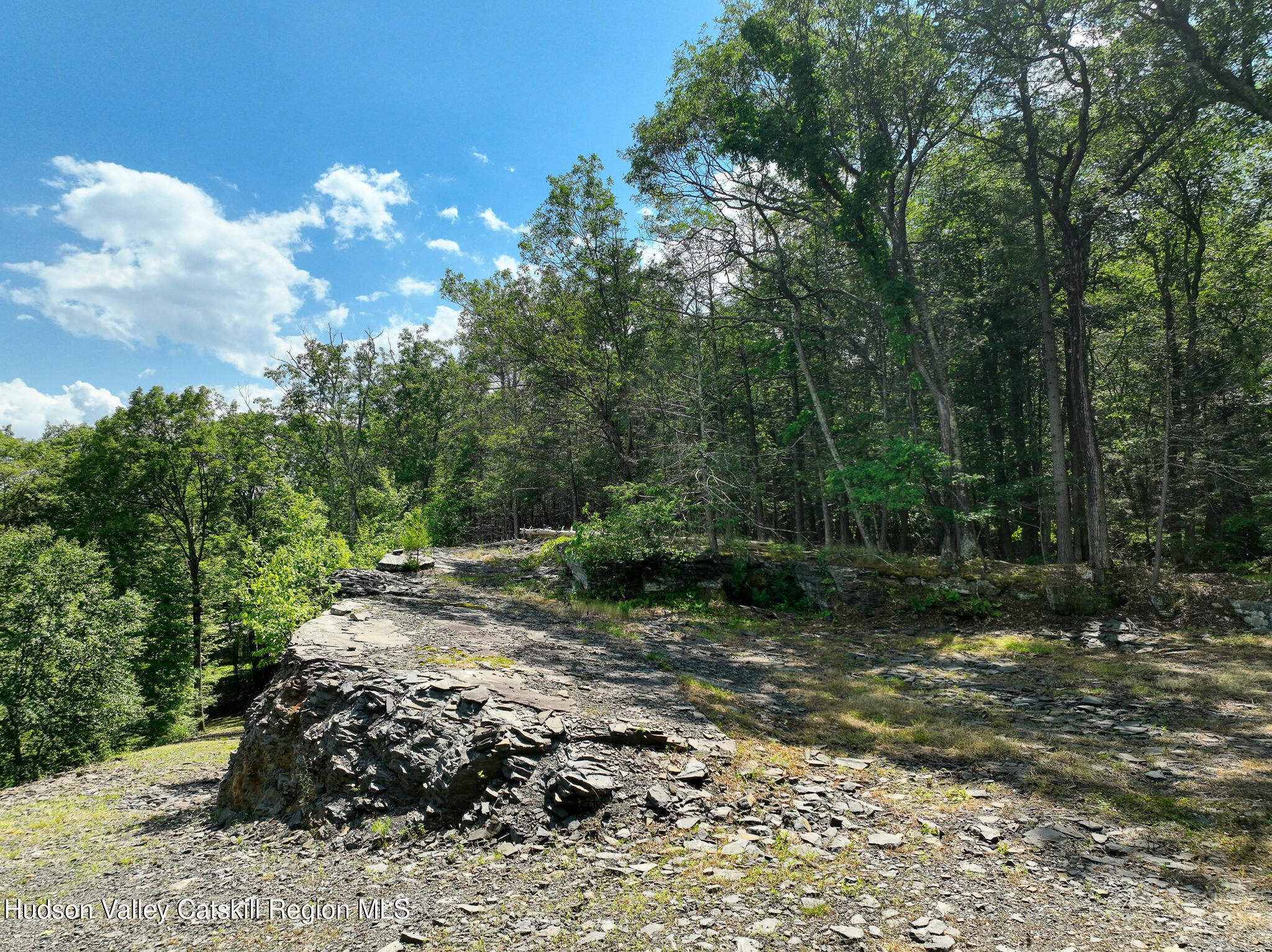 400 Stoll Road Saugerties, NY 12477 - Photo 8 of 13 Site side view