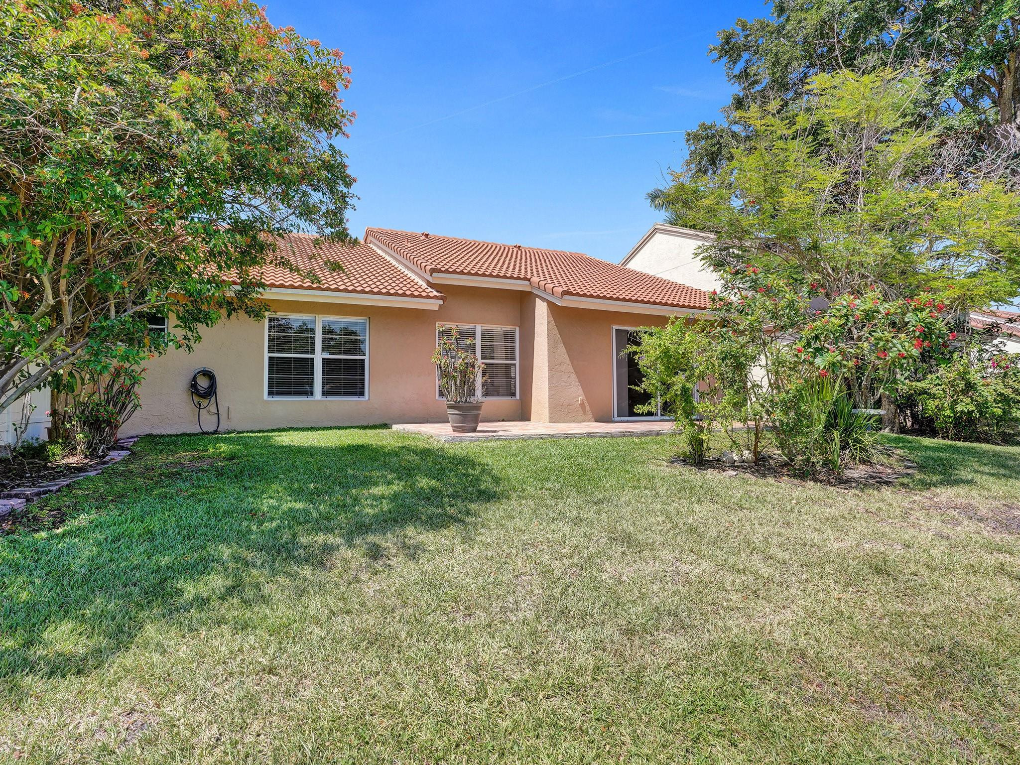 10036 Country Brook Road Boca Raton, FL 33428 - Photo 8 of 18 Photo 8