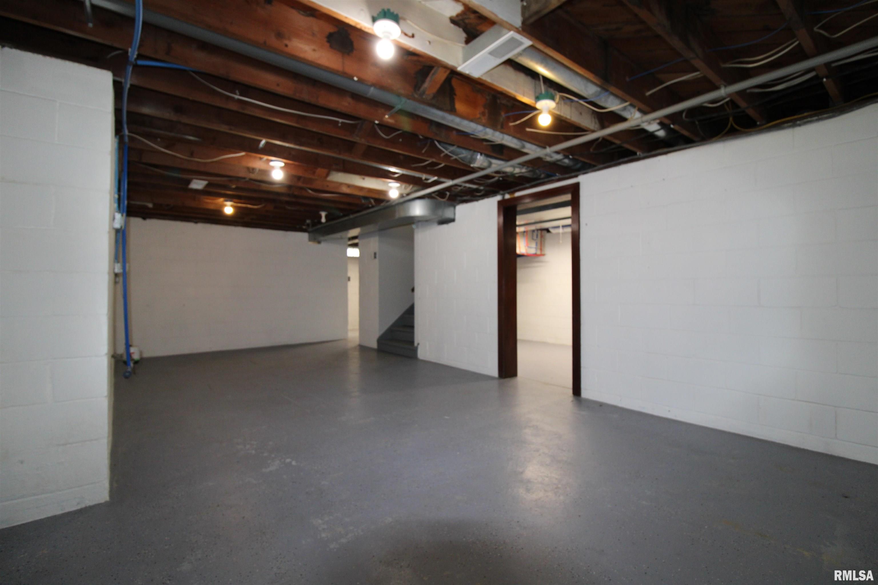 612 Spring Street Washington, IL 61571 - Photo 20 of 33 Gallery Image 20
