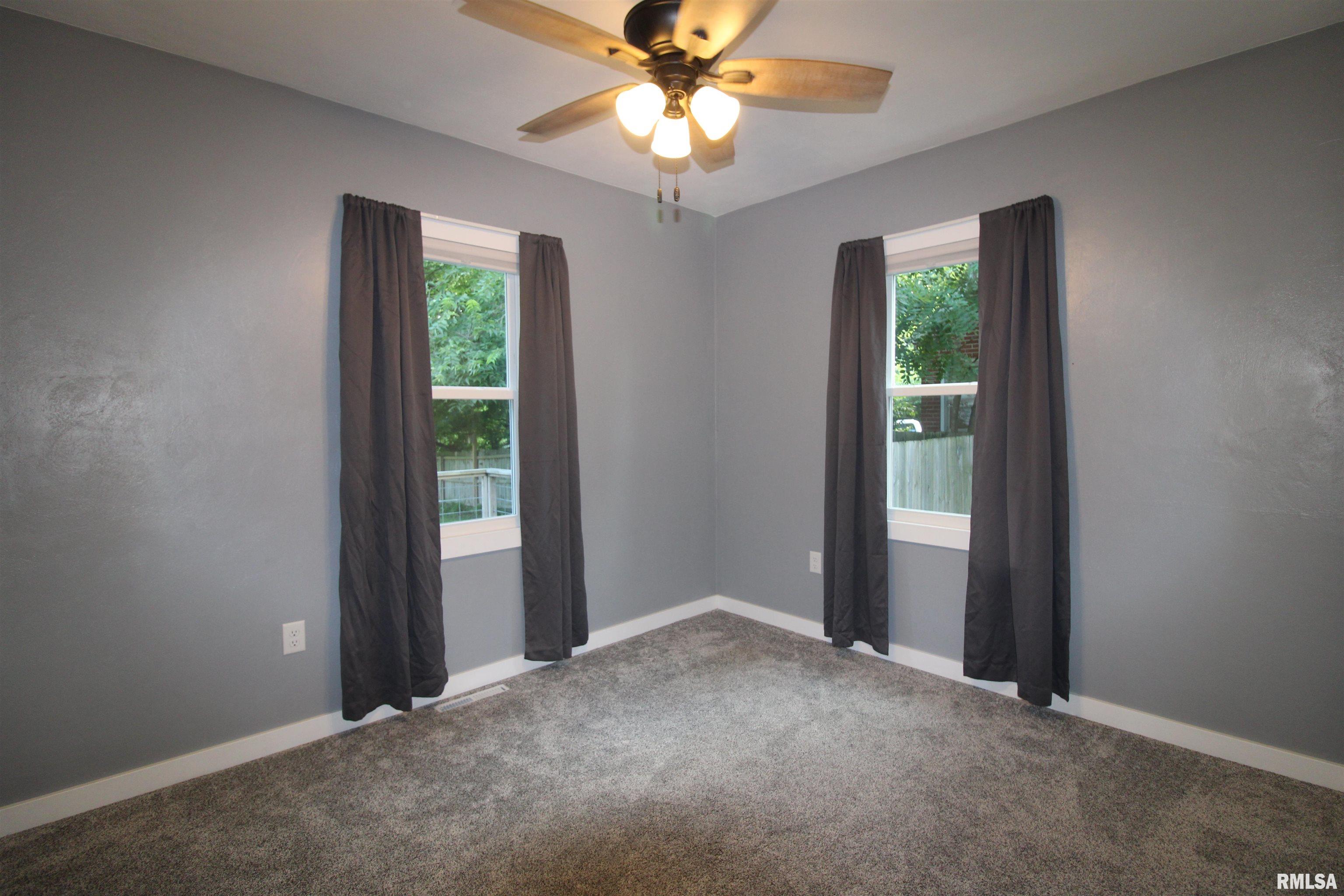 612 Spring Street Washington, IL 61571 - Photo 10 of 33 Gallery Image 10