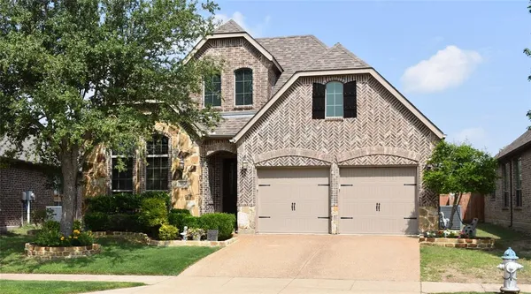 $435,500 | 490 Oak Hills Lane, Fate, TX 75189